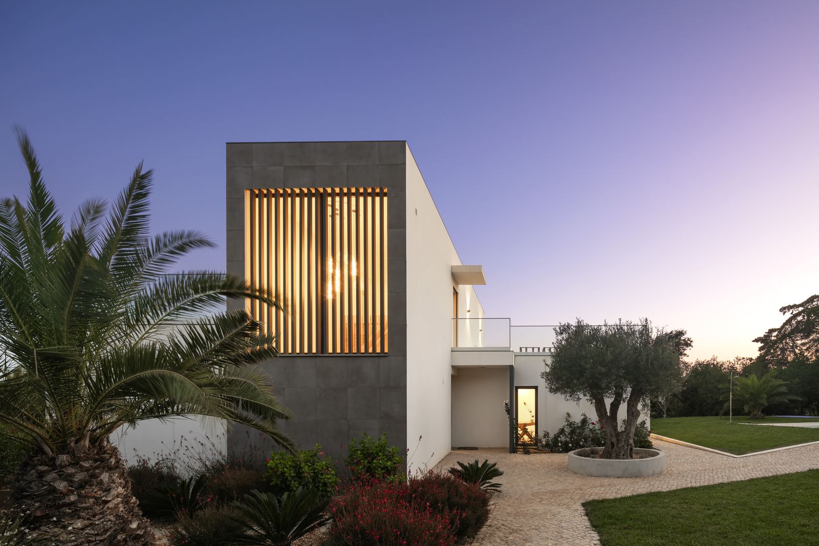 Casa NR_22, Urb. Solférias – Lagoa